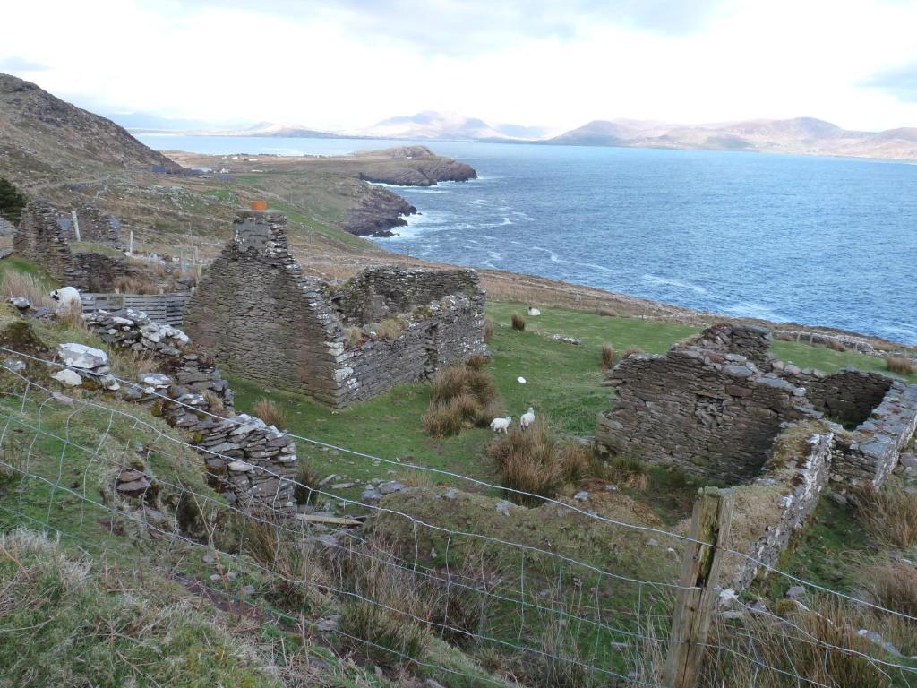 Skellig Cottages Ballinskelligs Exterior photo